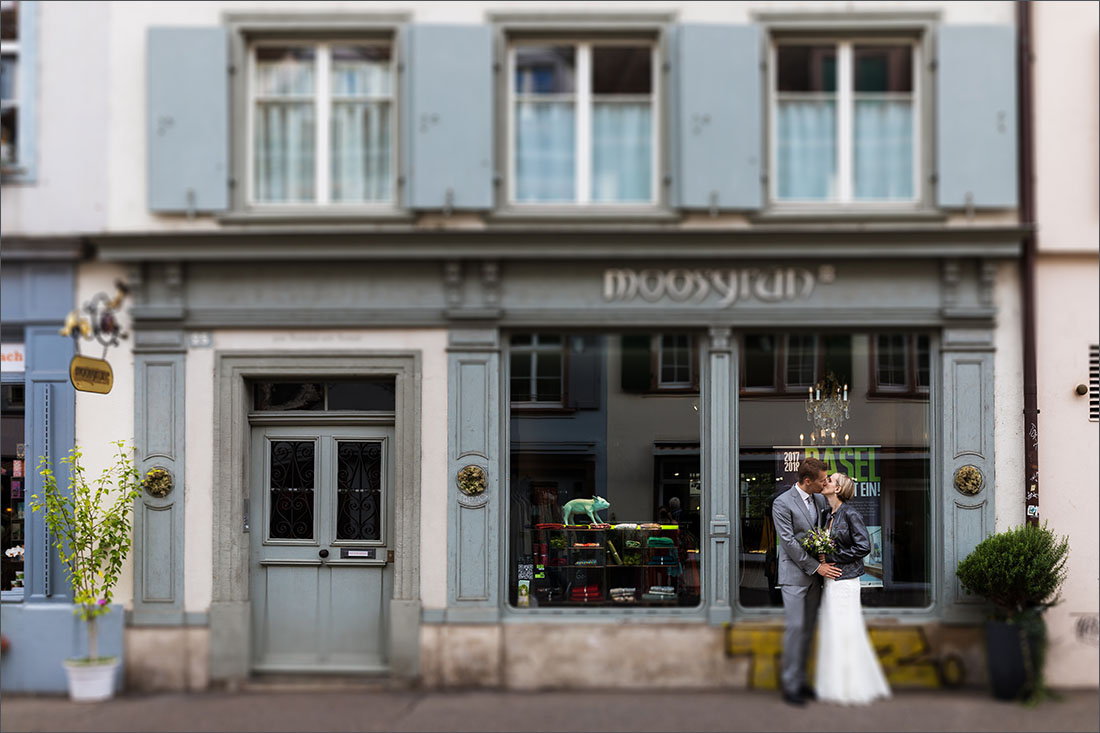 Hochzeitsfotografin Basel - Spalenberg Moosgrün